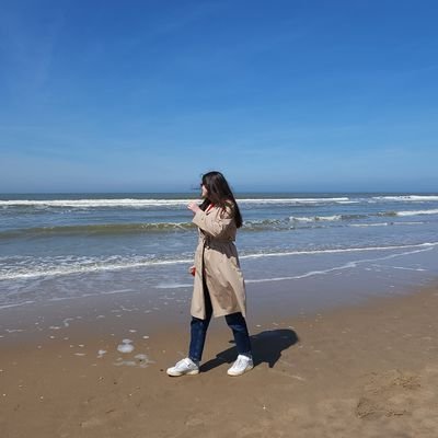 yourfriend_108's profile picture. for anyone who needs an ear to talk to 😉