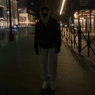 paulhsll's profile picture. 