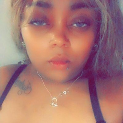 Sweet bisexual woman looking for fem female friends and see we’re it go any woman in nyc area wanting to link up no pay ladies only