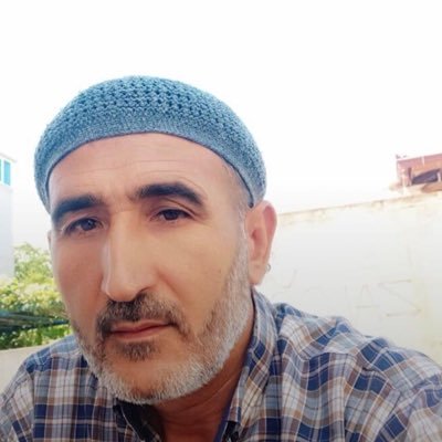 Bizim zamanımızda” diye cümleye giren kişilerin ağız bölgesine kösele terlik vurarak tedavi edebilirsiniz.