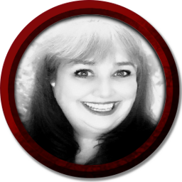 🎲Roll the Dice!
⚜️ Cast member Damsels of Death & Destruction
and The Mother Cluckers.
Host on Talk Nerdy to Me vodcast.
Community Manager at Smiteworks.