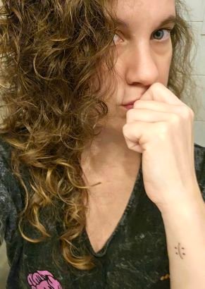 HayAlguienAhi_5's profile picture. Veo veo qué ves? una cosita, y qué cosita es? 
Todo el planeta al revés