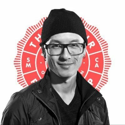 Content creator, public speaker, educator. Host
of top 20 Futur podcast. I help creatives build
businesses and businesses build brands.