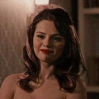 𝕱𝖑𝖔𝖗𝖊𝖓𝖈𝖎𝖆(@SELENAS4ME) 's Twitter Profile Photo