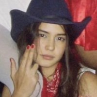 let (@swiftfaws) 's Twitter Profile