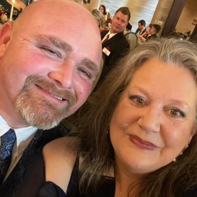 Owner, Dogwood Designs Floral Co. Executive Director Kaufman ISD EdFoundation, ❤️ my family. Love who I share life with and what I get to do.