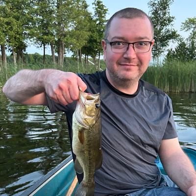 lateralus84's profile picture. 🎵 Overthinking and overanalyzing separates the body from the mind 🎵 || #BlueJays #MapleLeafs #Raptors