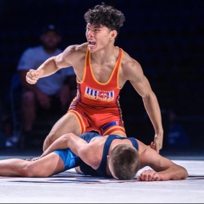 elyle_f's profile picture. Journey to greatness🔜💭