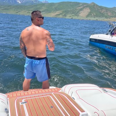 Da_Lo82's profile picture. what u wanna know