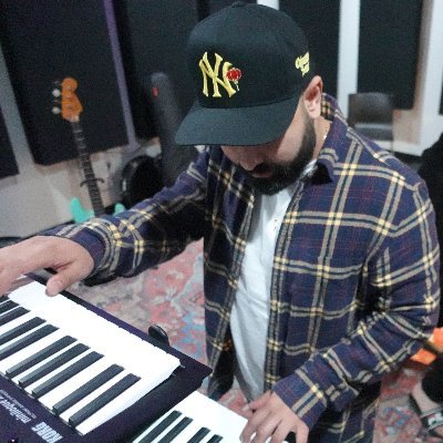 Musician 🎹                                            Producer 🎚️                                                        📍Queens, NY