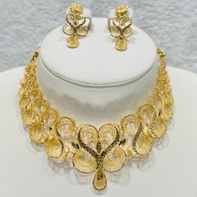 @UniqueChains_1