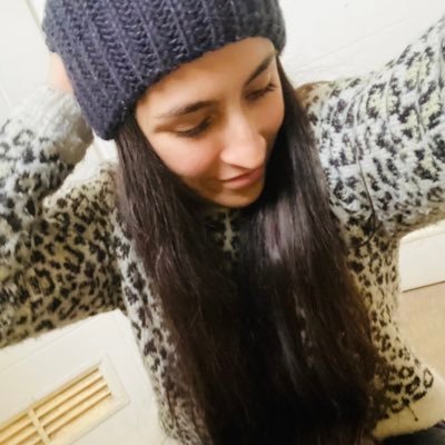 Madre de G, Profe 📚🖊🌋🗺, ardua defensora de los derechos de la niñez y de las madres.