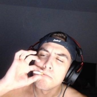 MatasLight's profile picture. 5 x boosted 😷💉, Xe/Xim, Vice/BBC, BLM✊🏿, Democrat, Vegan, Just Stop Oil, Climate change ⚠️! Biden 2024🇺🇦🌈