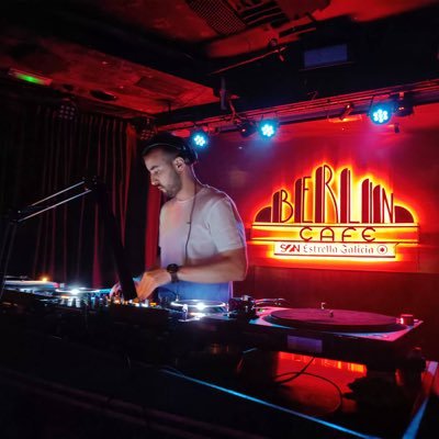 Algete - Madrid
💻Ingeniería informática
🎶House music
🎚️M HOUSE
🎧https://t.co/MfCxFK8ZQF