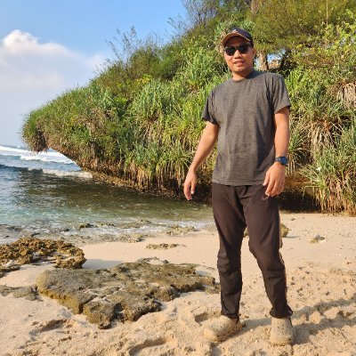 ecadfarizi's profile picture. Traveler | Coffee and Chocolate Lover | Good Listener