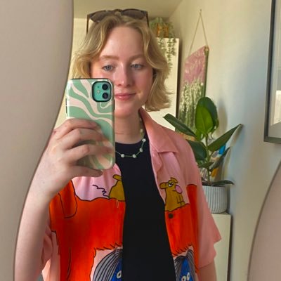 maisiemuirrr's profile picture. 21 | edin | graphic design student | free palestine 🇵🇸