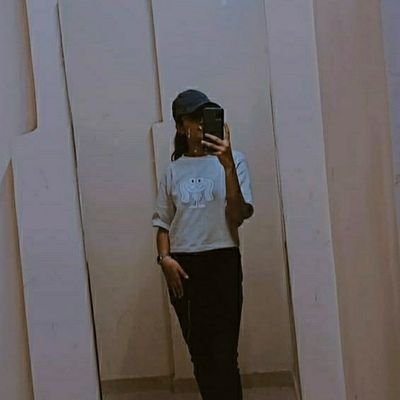 ApurvaK1603's profile picture. my kind of place...