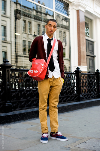 AlexVadzum's profile picture. Как-то так.