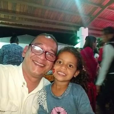 Mi Felicidad Es Mi Hija Elsa Isabella💝. 
Margariteño De ❤Isla De Coche 🏝.
Venezuela Lo Mejor Del 🌍.
Real Madrid⚽️.
Caraquista⚾️.
Seguidor Del Hipismo 🐎.