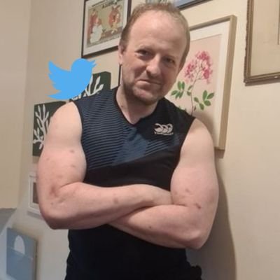 Introverted extrovert, retro sf junkie, gym + physics BSc. Flirty here, shy in reality. The real me is in DMs. Homosexual, occasional gay bits. Cis. TransAlly