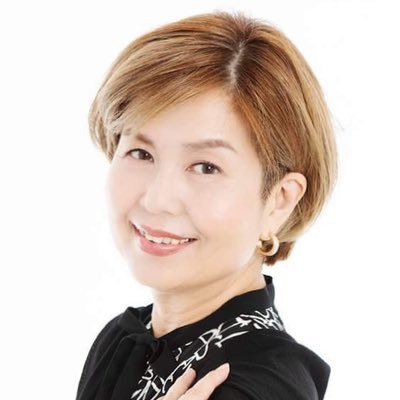 キャリア25年の日英翻訳者。TOEIC940。分野:IR、SDGs、技術、その他ビジネス。愛犬はマルプー2頭🐶🐶和歌山県紀の川市出身