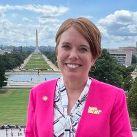 Rep. Julie von Haefen(@juliefornc) 's Twitter Profileg