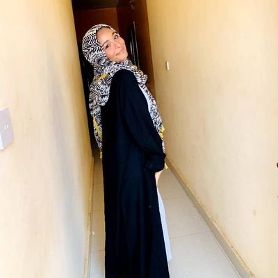 _asmaawalied's profile picture. sarcasm