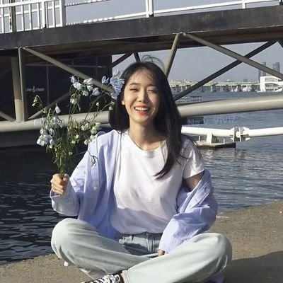 eunbeescenez's profile picture. ☄. *. ⋆