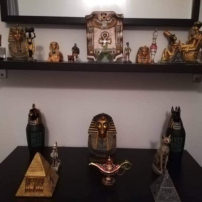 Isis_1979's profile picture. #Mami👧
#Misterio👻
#Música🤘
#Tatuajes💀
#Drácula🧛‍♂️
#Egipto⛰
#Viajar🚗