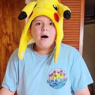 Hey guys! I'm max and I like to make YouTube videos with my dad. Come check my channel out! https://t.co/dLrrM0vz8j…

Also please Follow my Instagram!