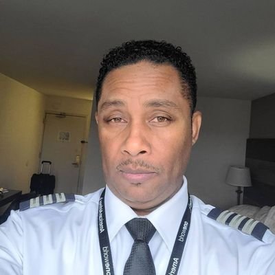 🇯🇲/🇺🇸
Airline Pilot 👨🏽‍✈✈️🛬
Flight Instructor 🗣️🛬
Flight Uniform Brand Ambassador.
Former Bodybuilder 💪🏽🏋🏽‍♂️
https://t.co/gJN3GCtMUC