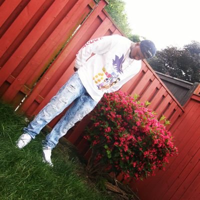 Drizzy22_'s profile picture. 🇹🇹
222
🚘G37