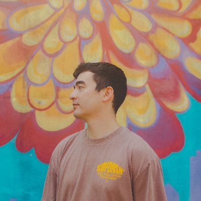 CRWNSmusic's profile picture. editor-in-chief @runthetrap