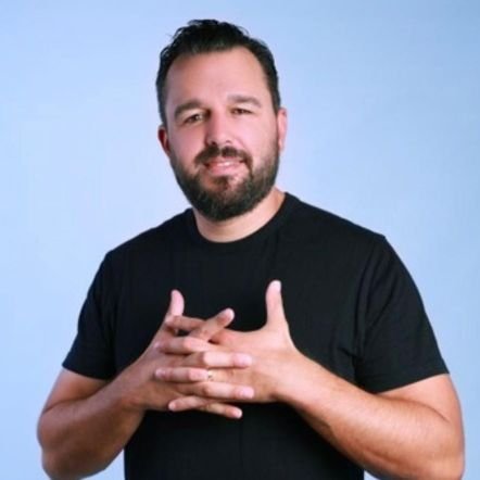 JuandeParra's profile picture. X en modo on, replanteando que comparto o no.