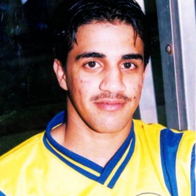 لاعب نادي النصر و المنتخب السعودي سابقاً.