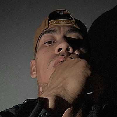 ErnestoSkatee12's profile picture. Emprendedor👨🏾‍💻snap:jesus-ernestoc insta:Ernestocontreras7✌🏽