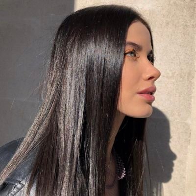 _Laila_Dubois_'s profile picture. Rol libre| Blue eyes| Donde hubo fuego cenizas quedan. Mezclamos alcohol playa y arena.| 11/14