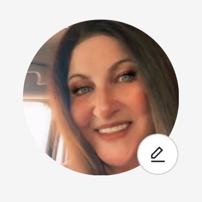 Happily married and aspiring hashtagger. Here to learn from the witty and witless.