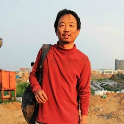 hushufen's profile picture. 虽然为人正直，但是也有性欲。性取向：原则上不和党员做爱。