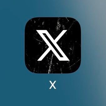 AlbertoCed98474's profile picture. 