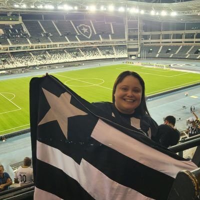 campeã da América 🤍🖤
estudante de fisioterapia ✨💚
mclaren 🏎️🧡
ferrari 🏎️❤️
@botafogo