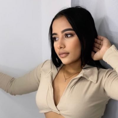 DaniCf120's profile picture. 