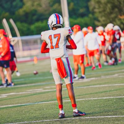 C/o 2024 5’11 Db/Wr 160lbs https://t.co/QmzlzfekhP /Bartlett High school