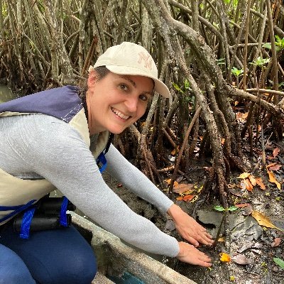 Ecologist/conservation scientist #restoration #biodiversity #mangroves #coastalwetlands #bluecarbon @UQ_CBCS @SERAustral @DecadeRestore @AXAResearchFund🦜🦇🐚