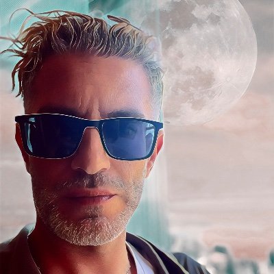 SunToMelia's profile picture. 