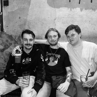 shrimpthegimp's profile picture. strawberry skies