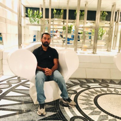 Akhil_Bhu's profile picture. तुम बदल गए ,
हम संभल गए बात ख़त्म....!!!