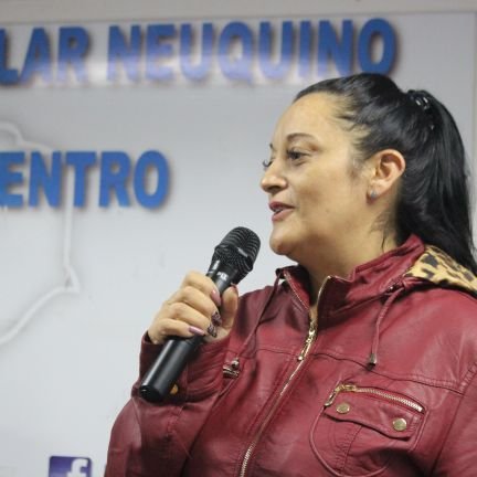 Cecilia Diorio tengo 43 años, soy de Neuquén Capital.
Directora General de Asentamientos.
Madre de 4 hijos. 
Movimento Popular Neuquino.