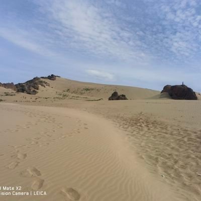 人生就像一场旅游，不在于到达目的地，只欣赏旅途风景。做自己想做的事情。