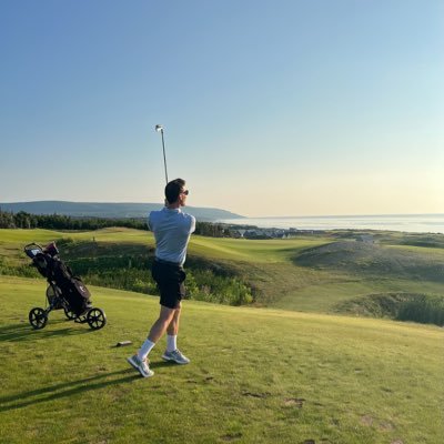 PetitDerek's profile picture. Papa & husband 🇨🇦 Physiatrist interested in everything MSK & EMG💪🩺 Deteriorating athlete & Fantasy sports junkie⛹‍♂🏈 Secret Sci-fi nerd🧬